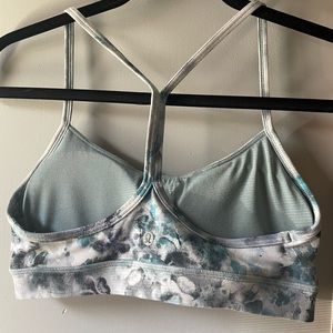 Lululemon Sports Bra Kaleidefloral / y Flow bra